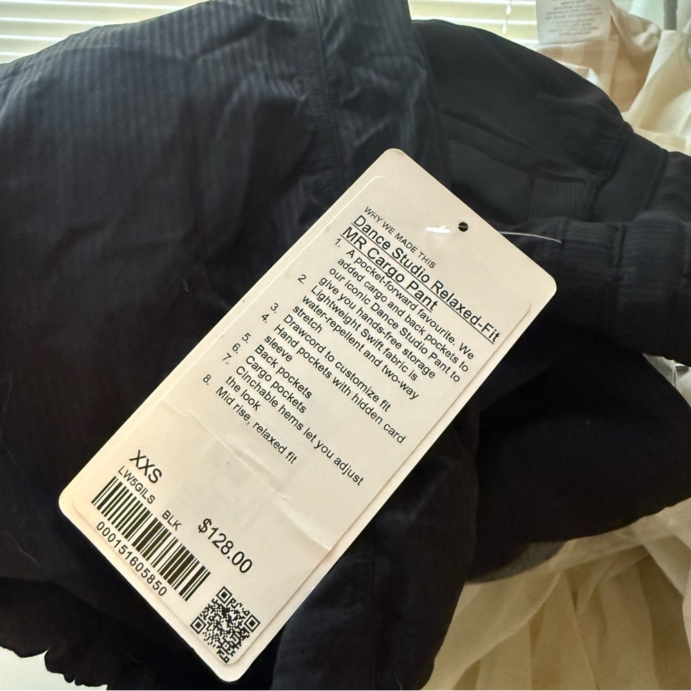 Lululemon Dance Studio Relaxed-Fit Mid-Rise Cargo Pant (black ) Size XXS
